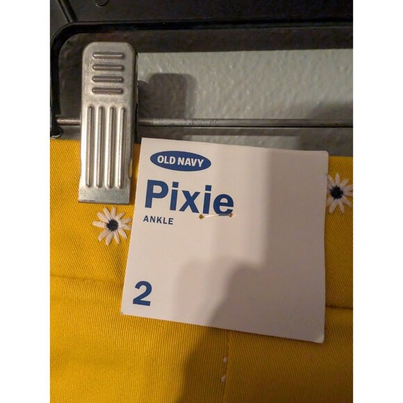 Old Navy Pixie Ankle Pants Size 2 Yellow Embroidered Daisy Floral Stretch Chino - Picture 4 of 8